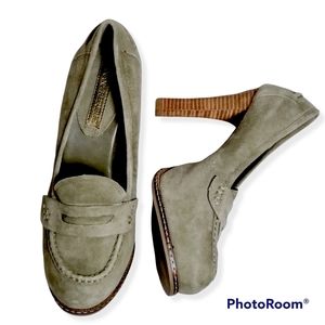 Banana Republic platform suede taupe heels